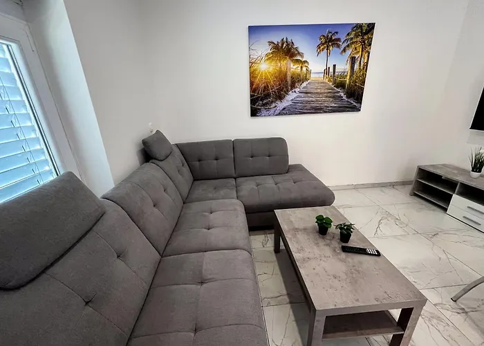 Mandy Daire Recica ob Savinji